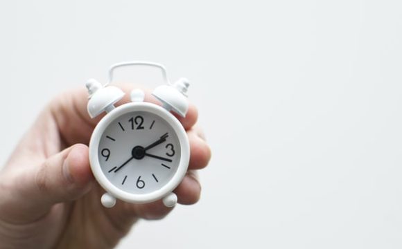 photo-1495364141860-b0d03eccd065